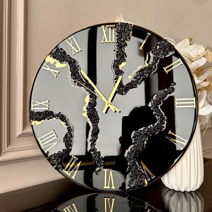 Resin finish Clock