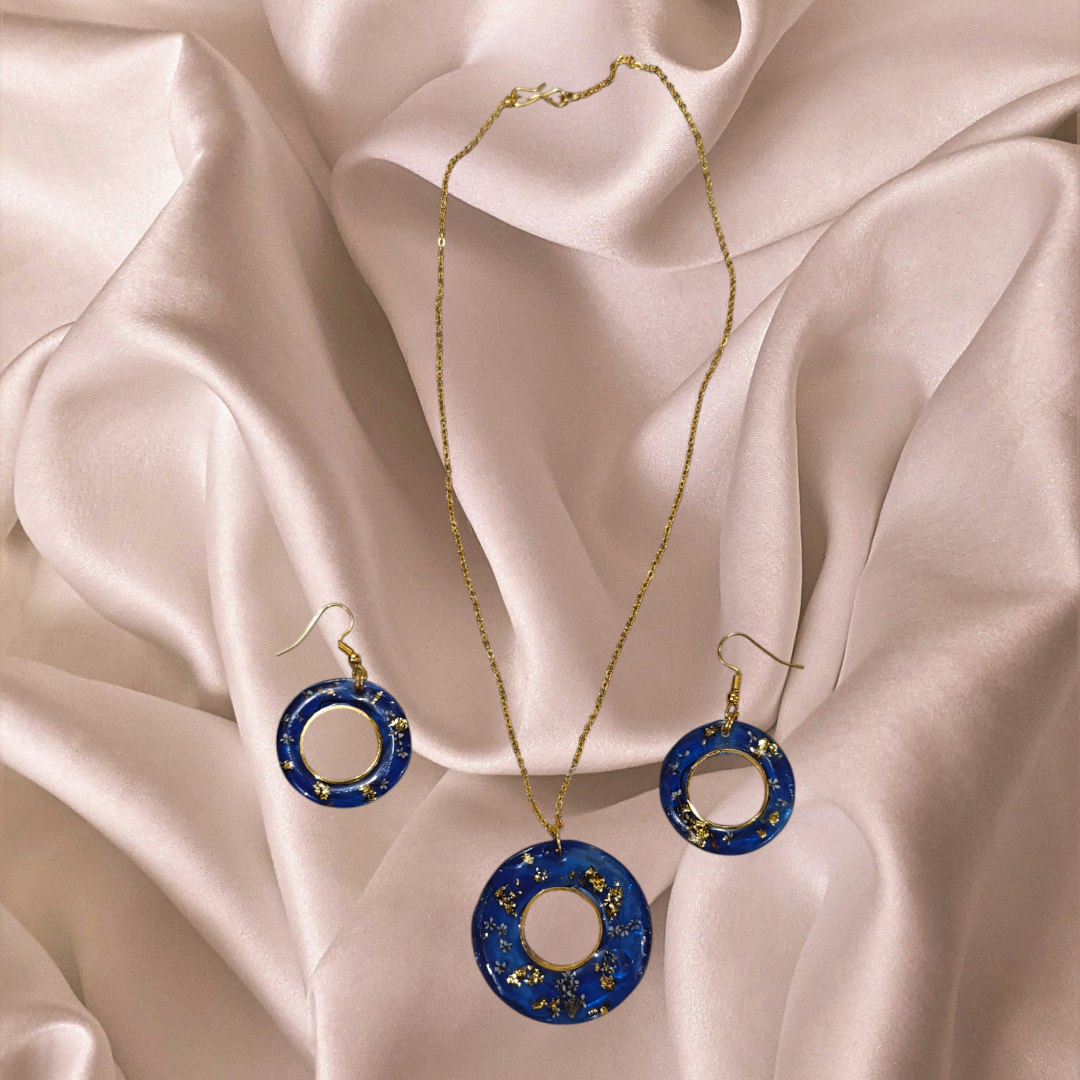 Resin Pendent & earring set